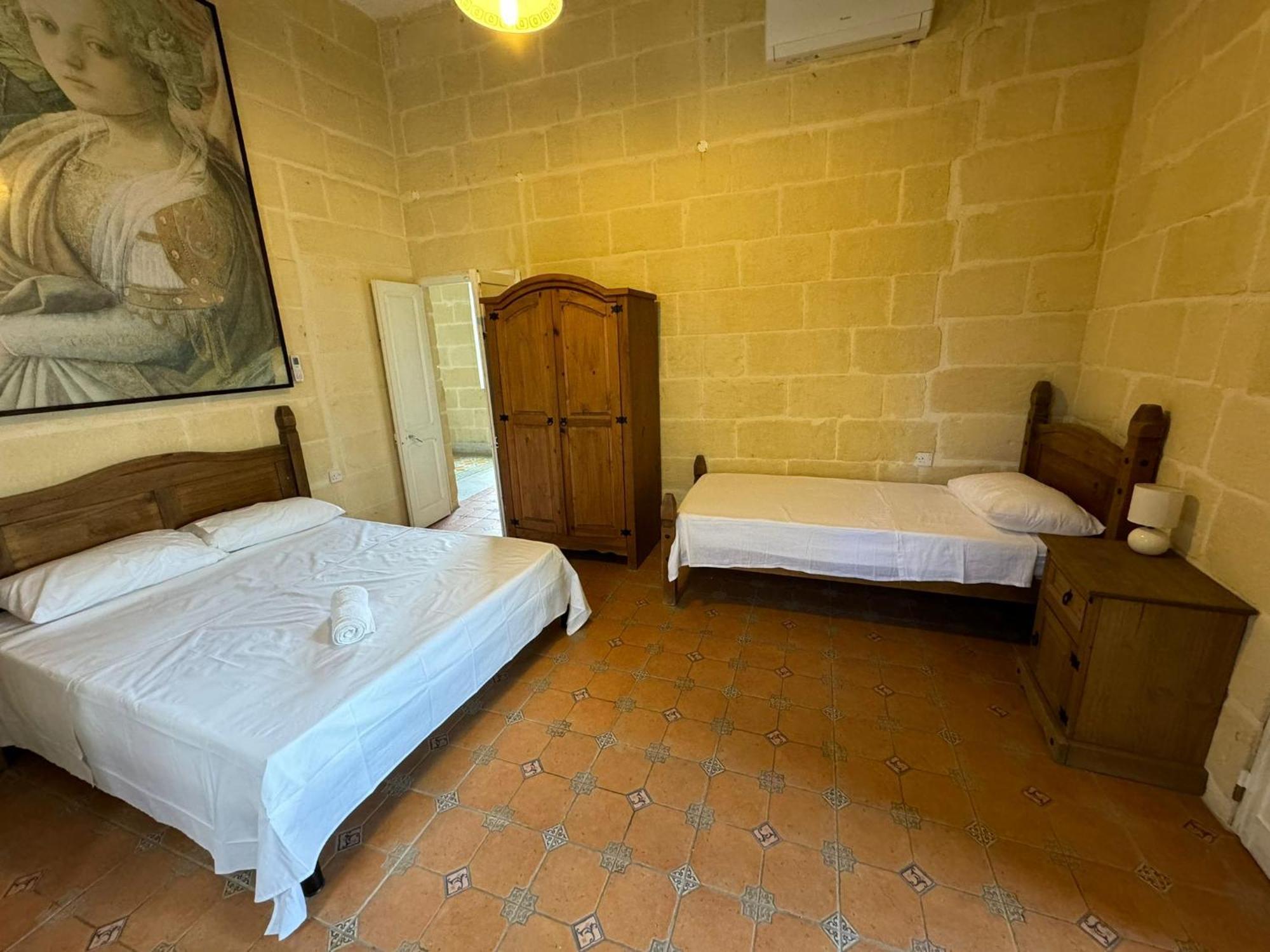 Tal-Kaptan Guest House Виктория Екстериор снимка