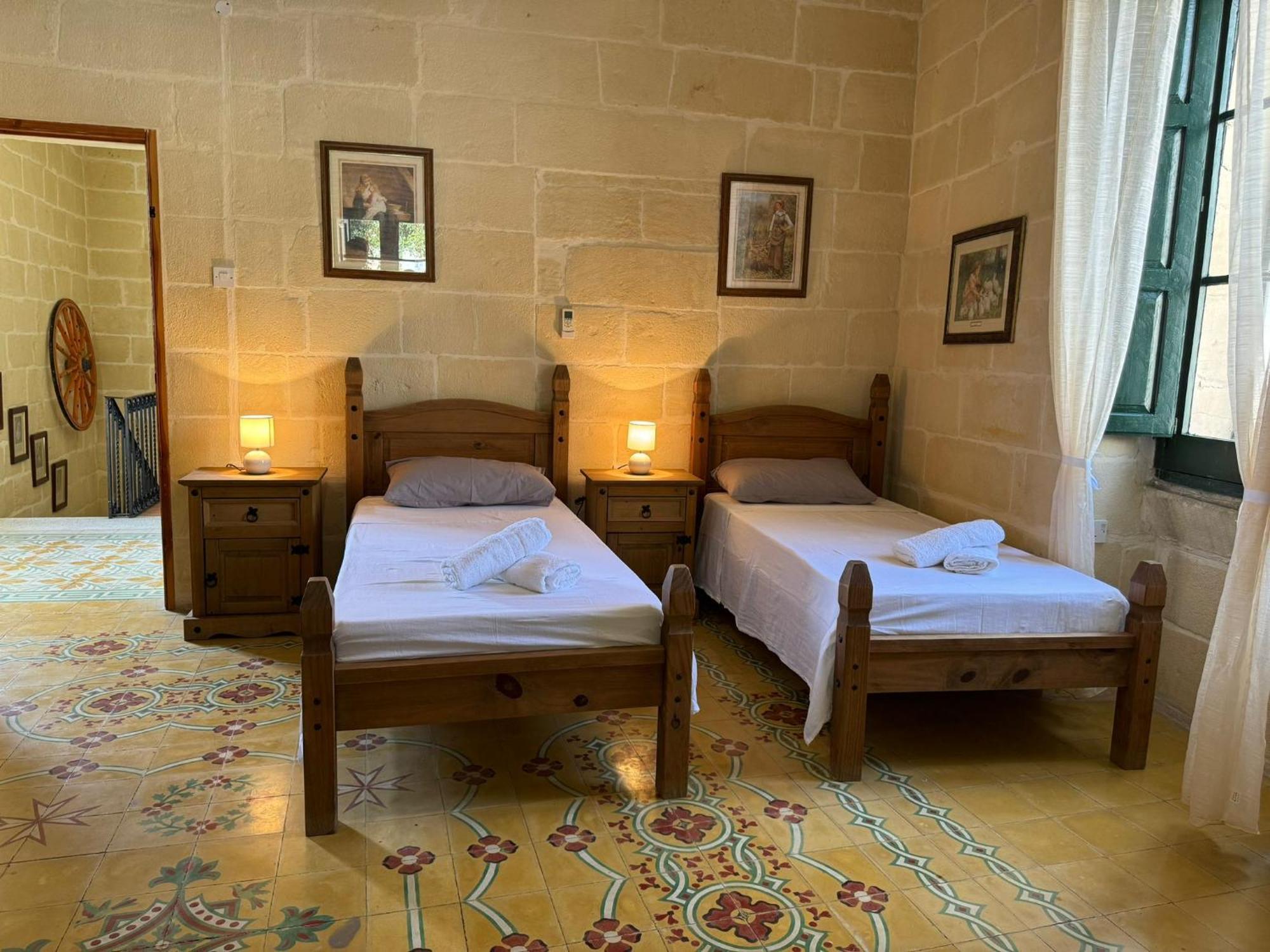 Tal-Kaptan Guest House Виктория Екстериор снимка