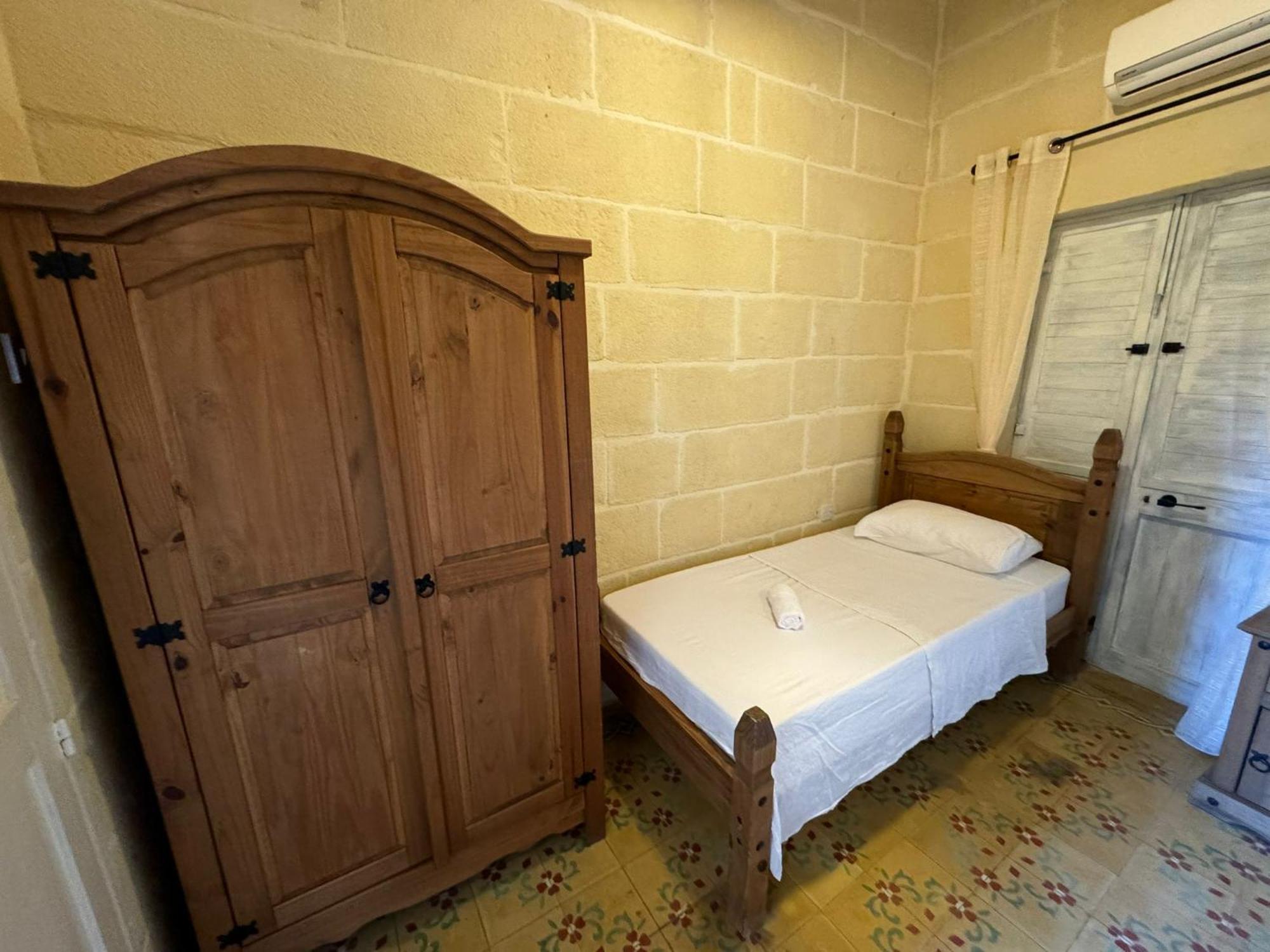 Tal-Kaptan Guest House Виктория Екстериор снимка